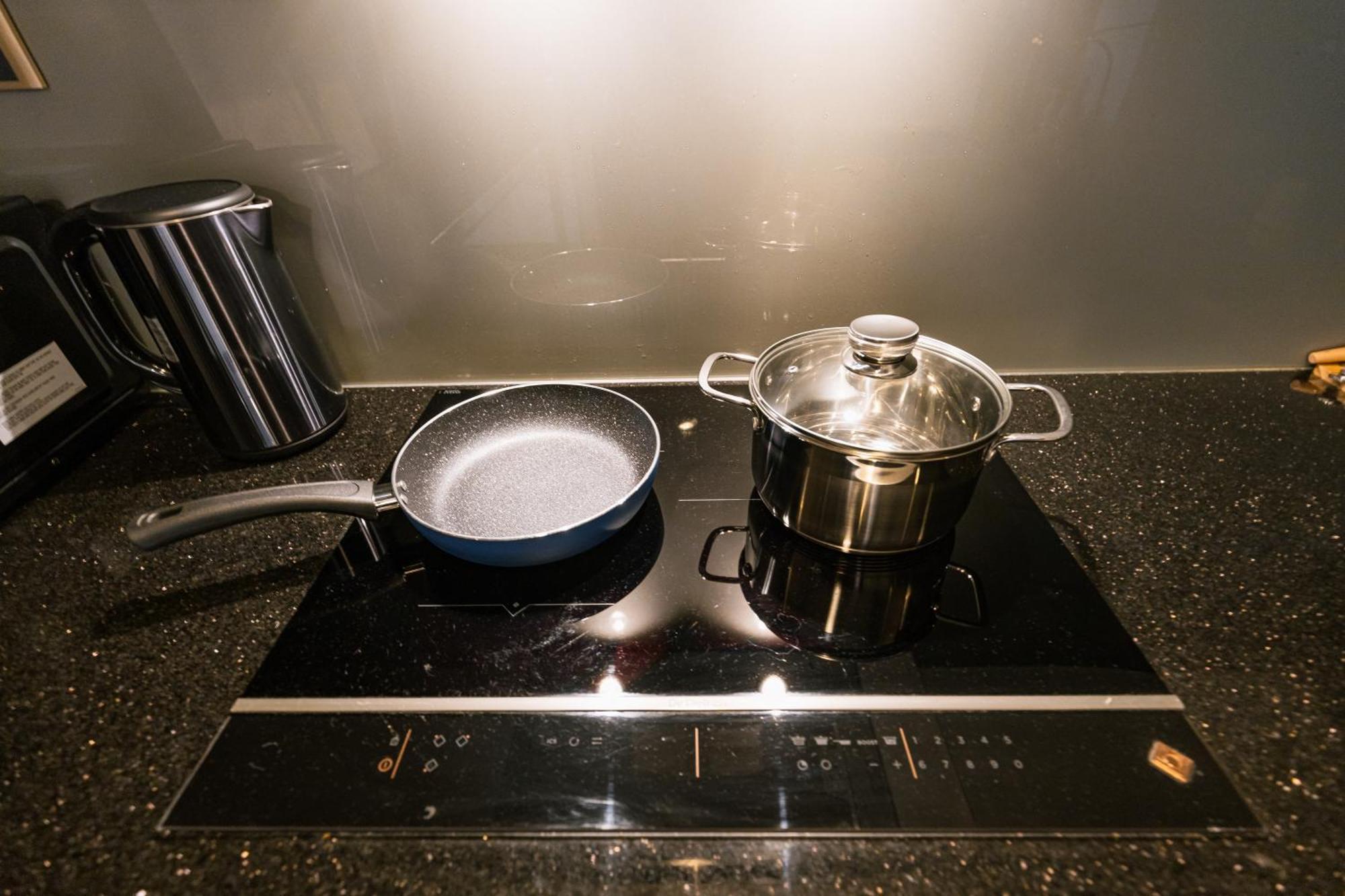 Exclusive 2-3 Bedroom Apartment In District 1 Free Pool Gym Sauna Ho Chi Minh-Byen Eksteriør billede